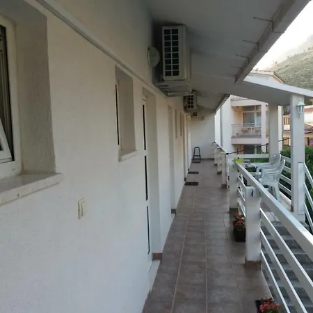 Apartments Boris Omiš Exterior foto